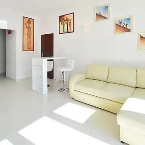 https://center-warsaw-apartamenty-smolna.warsawhotelspoland.com