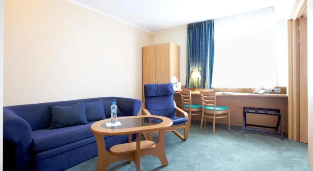 Hotel Campanile Posen 2*,