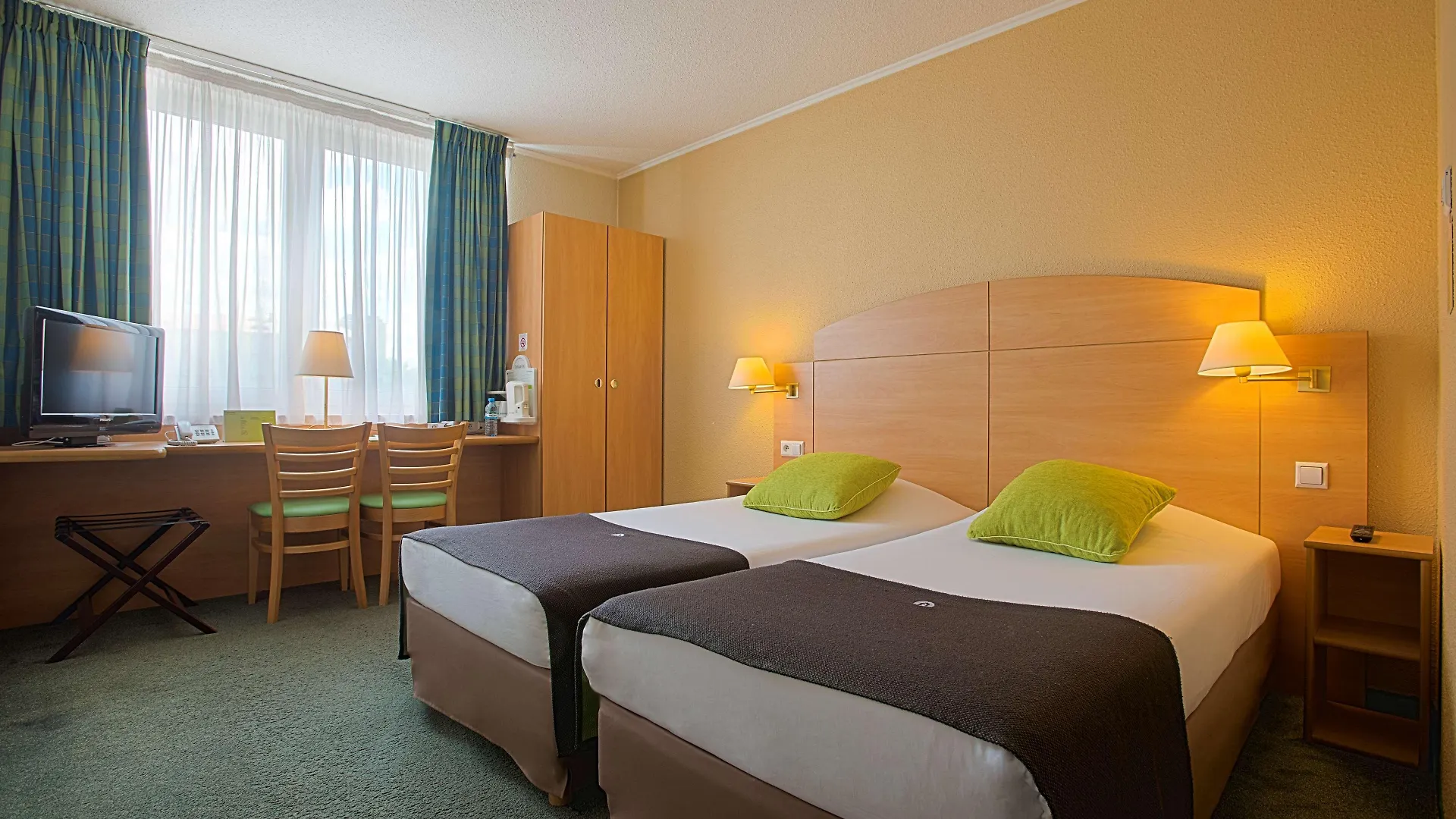 Campanile Poznan Hotel 2*,  Poland