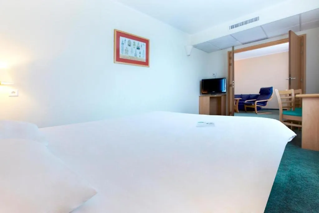 Hotel Campanile Posen 2*,  Polen